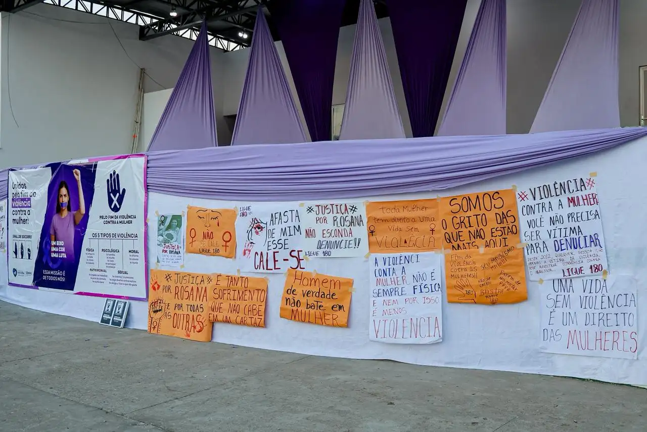 Foto 4 – Prefeitura de Carutapera mobiliza comunidade em caminhada contra o feminicídio